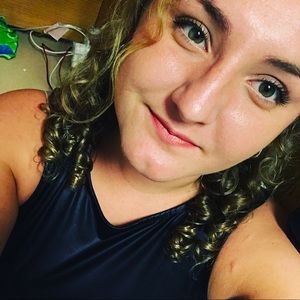 Meet your Posher, Charlotte